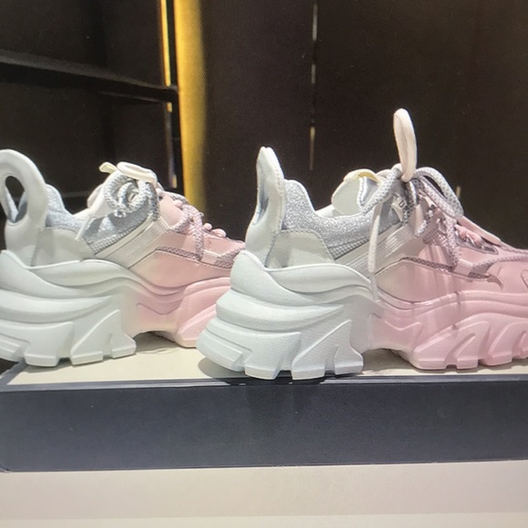 Men’s shoes - Picture 2 of 4